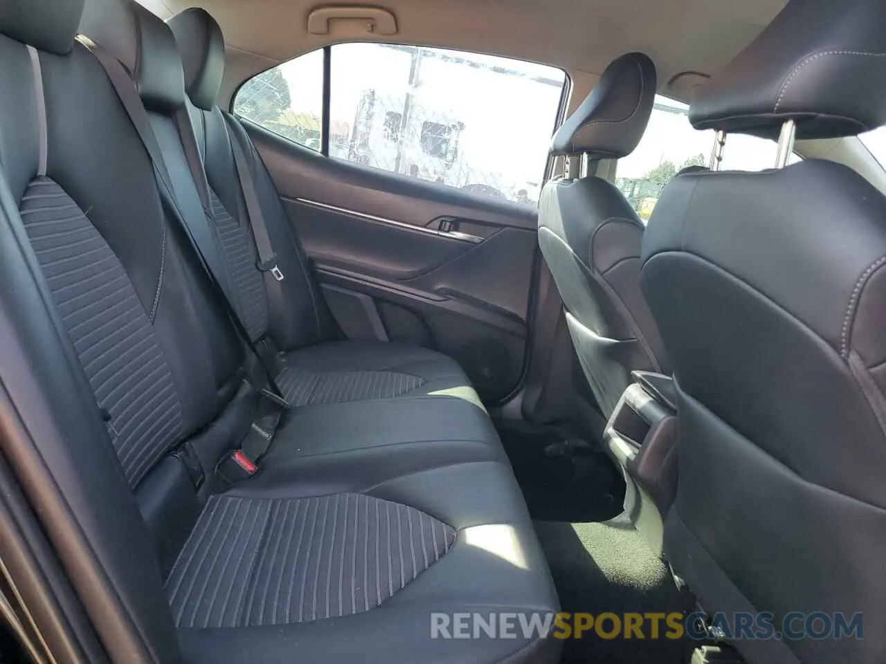 10 fotografías del automóvil dañado 4T1G11AK1LU305033 TOYOTA CAMRY 2020