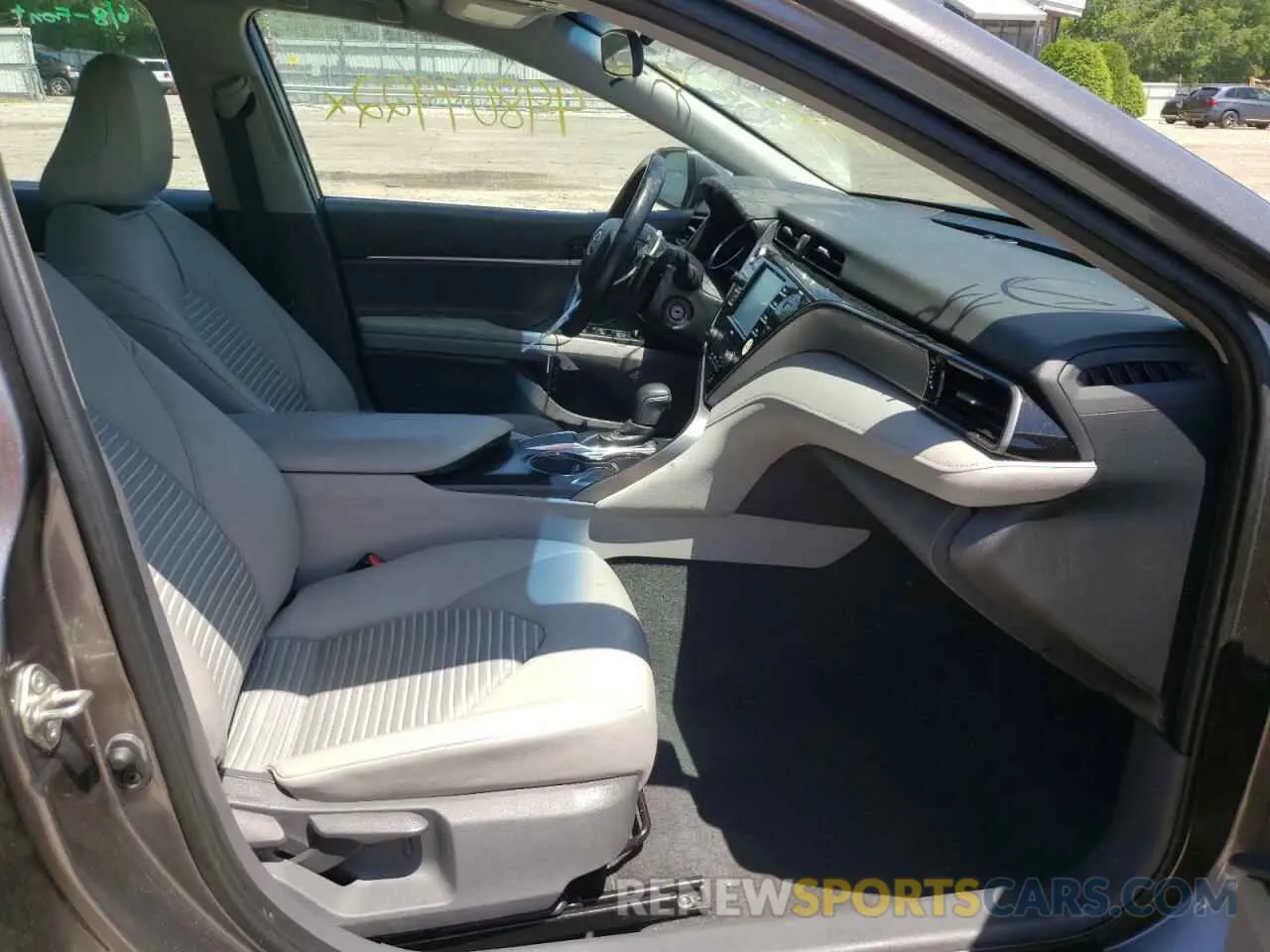 5 fotografías del automóvil dañado 4T1G11AK1LU305467 TOYOTA CAMRY 2020