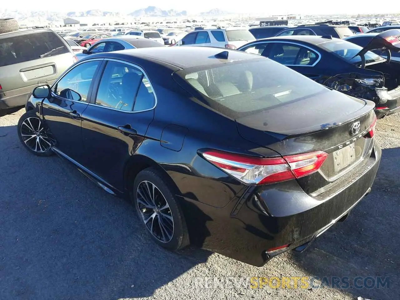 3 fotografías del automóvil dañado 4T1G11AK1LU305761 TOYOTA CAMRY 2020