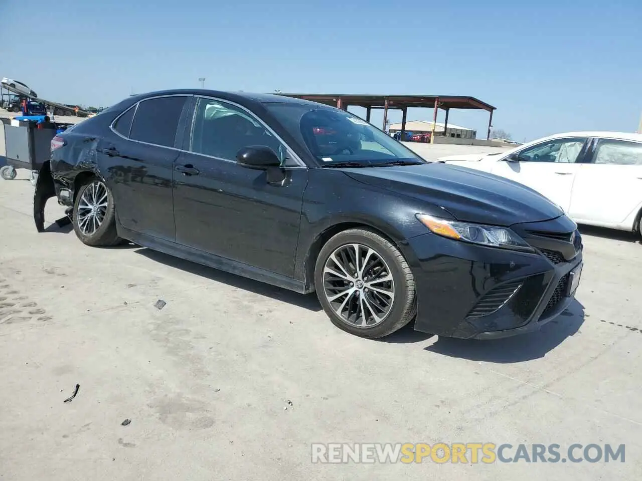 4 fotografías del automóvil dañado 4T1G11AK1LU329302 TOYOTA CAMRY 2020