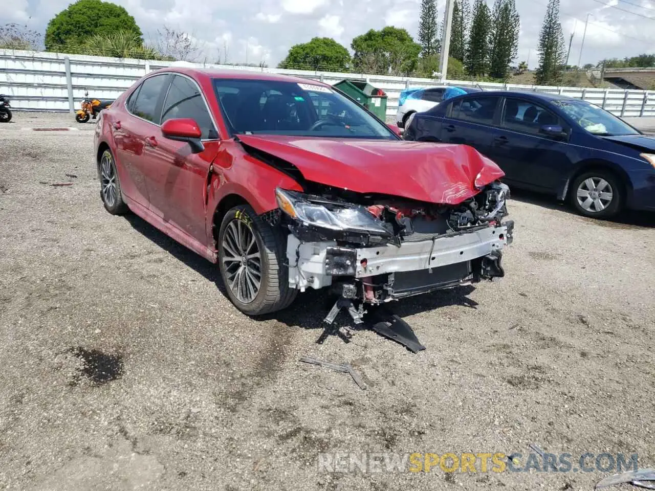1 fotografías del automóvil dañado 4T1G11AK1LU331521 TOYOTA CAMRY 2020
