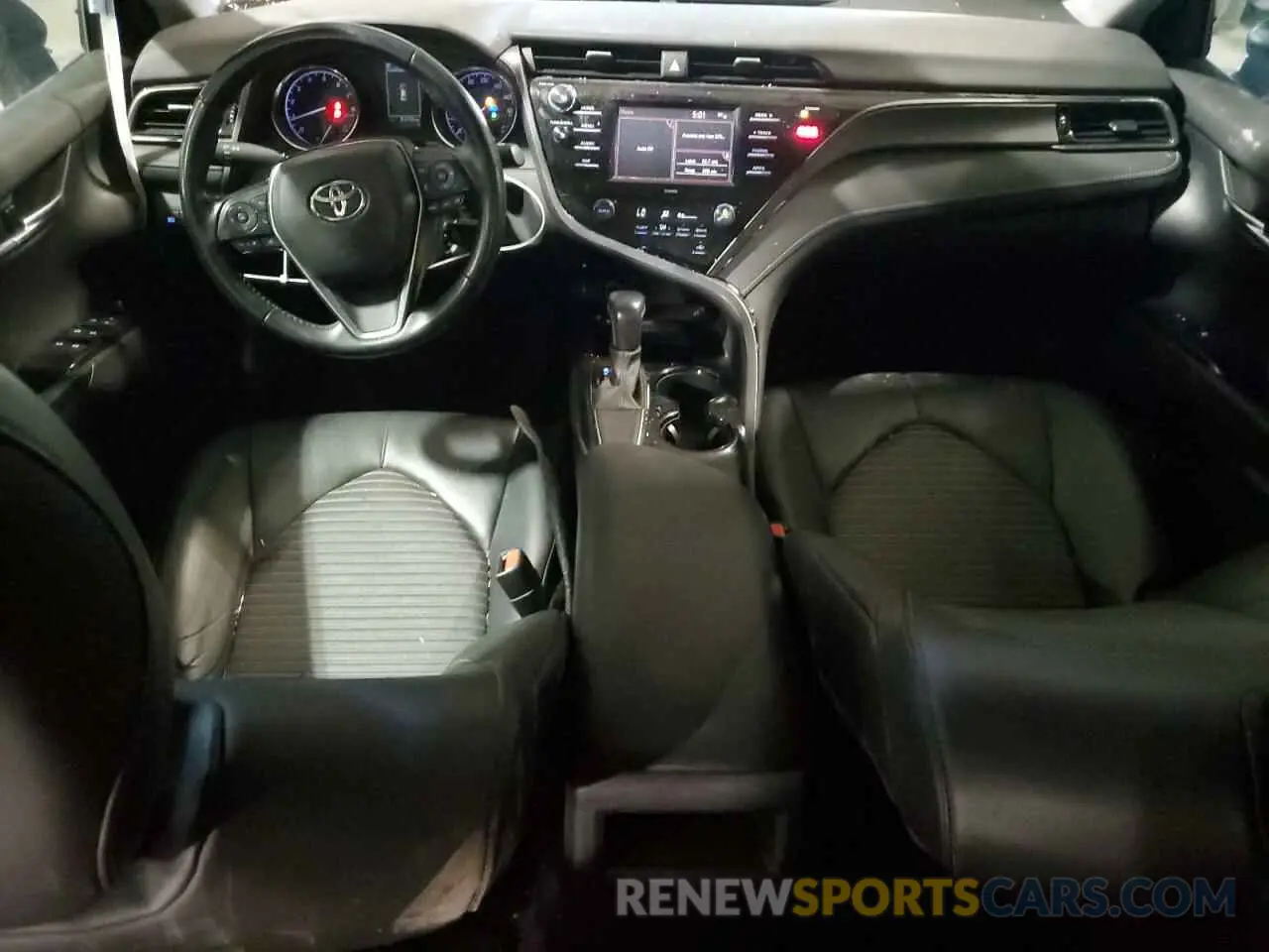 8 fotografías del automóvil dañado 4T1G11AK1LU335052 TOYOTA CAMRY 2020