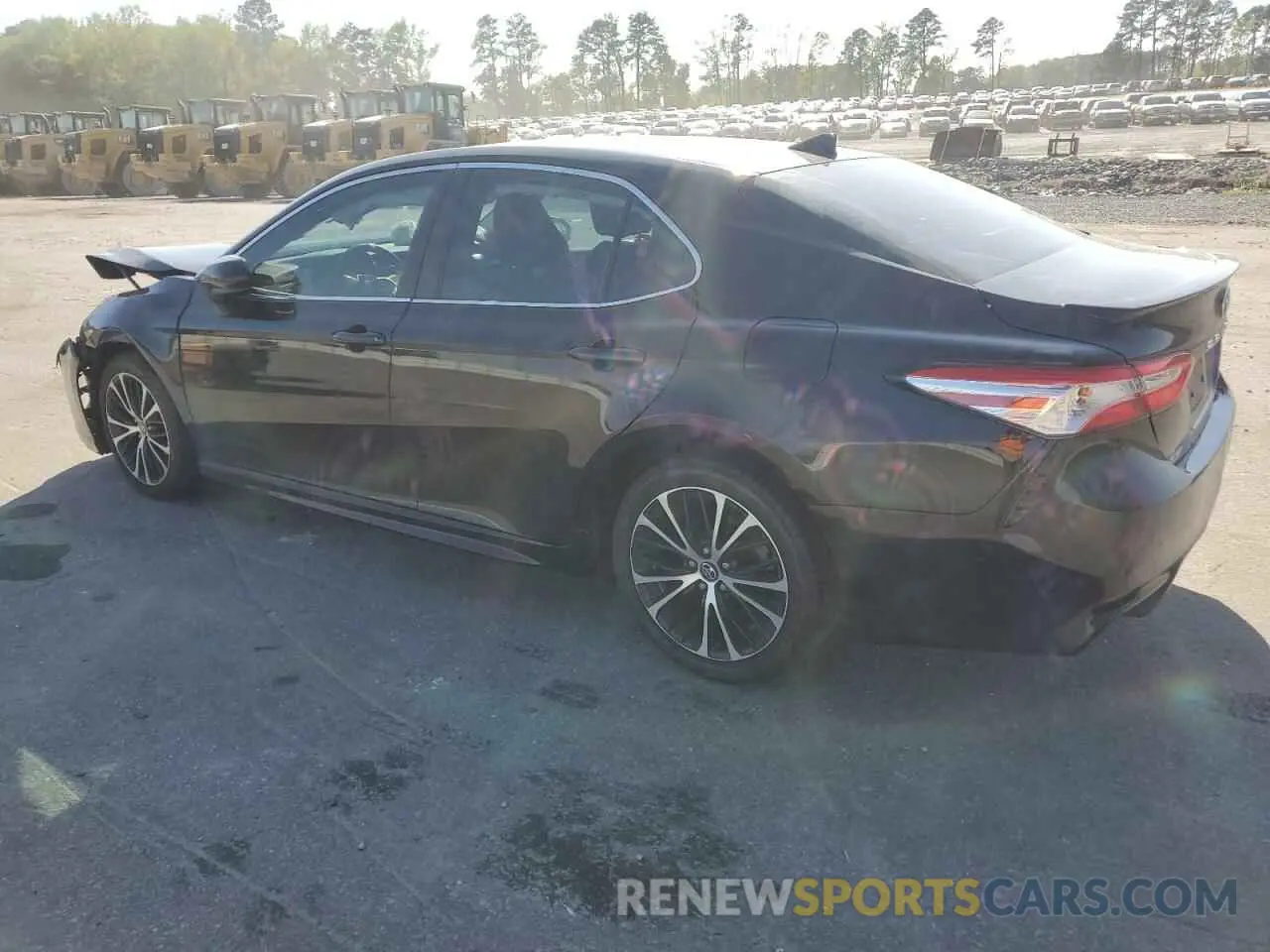 2 fotografías del automóvil dañado 4T1G11AK1LU339988 TOYOTA CAMRY 2020