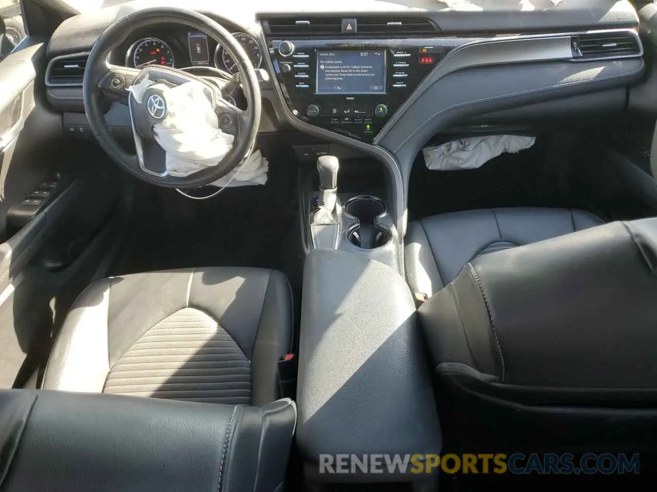 8 fotografías del automóvil dañado 4T1G11AK1LU339988 TOYOTA CAMRY 2020