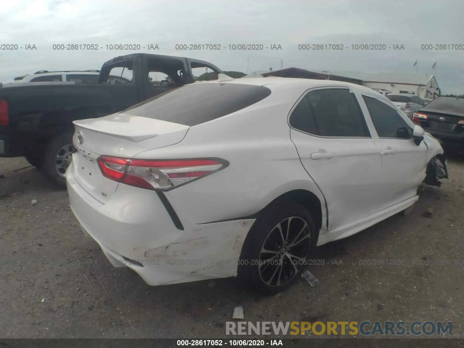 4 fotografías del automóvil dañado 4T1G11AK1LU349193 TOYOTA CAMRY 2020