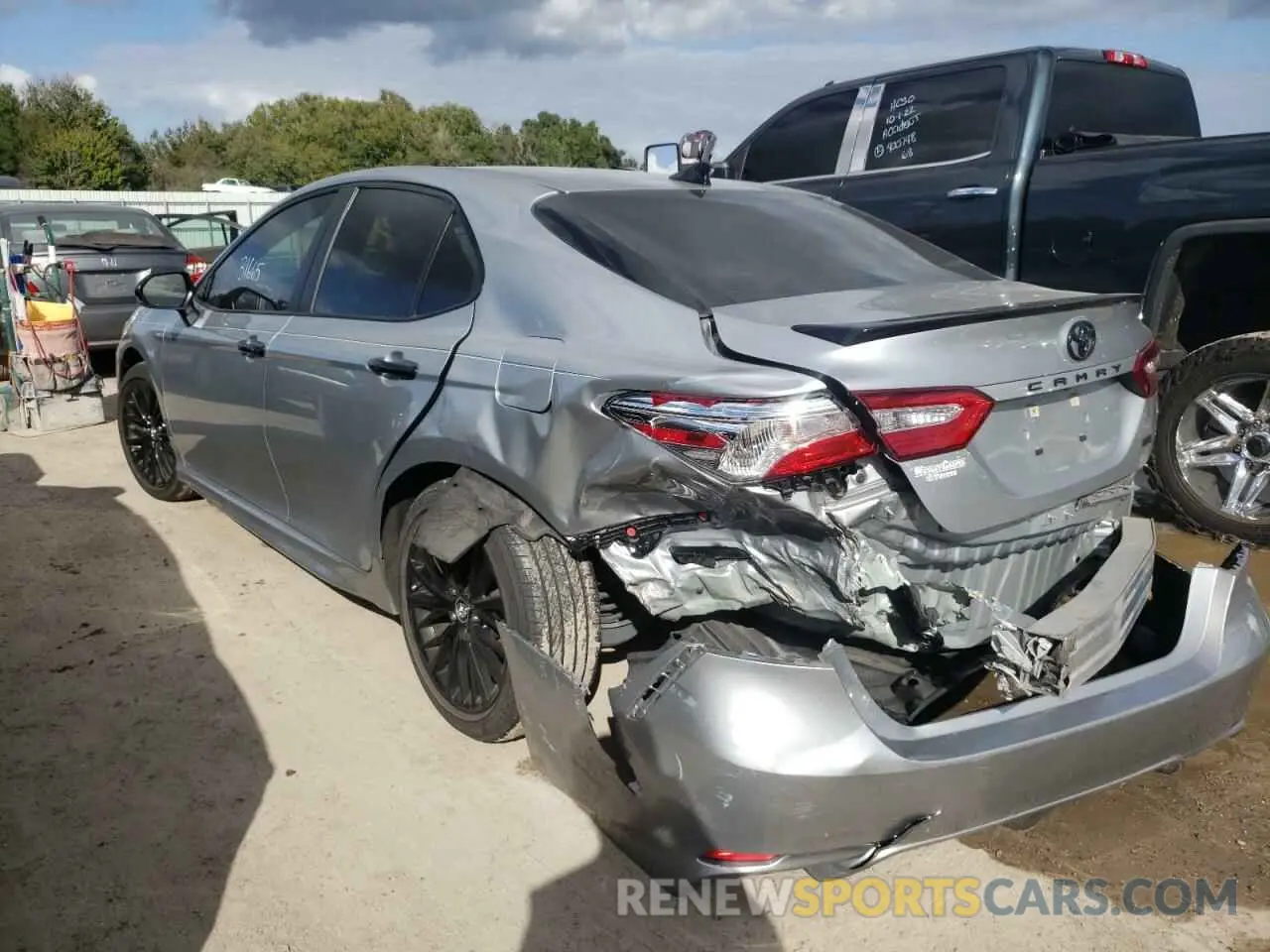 3 fotografías del automóvil dañado 4T1G11AK1LU350442 TOYOTA CAMRY 2020