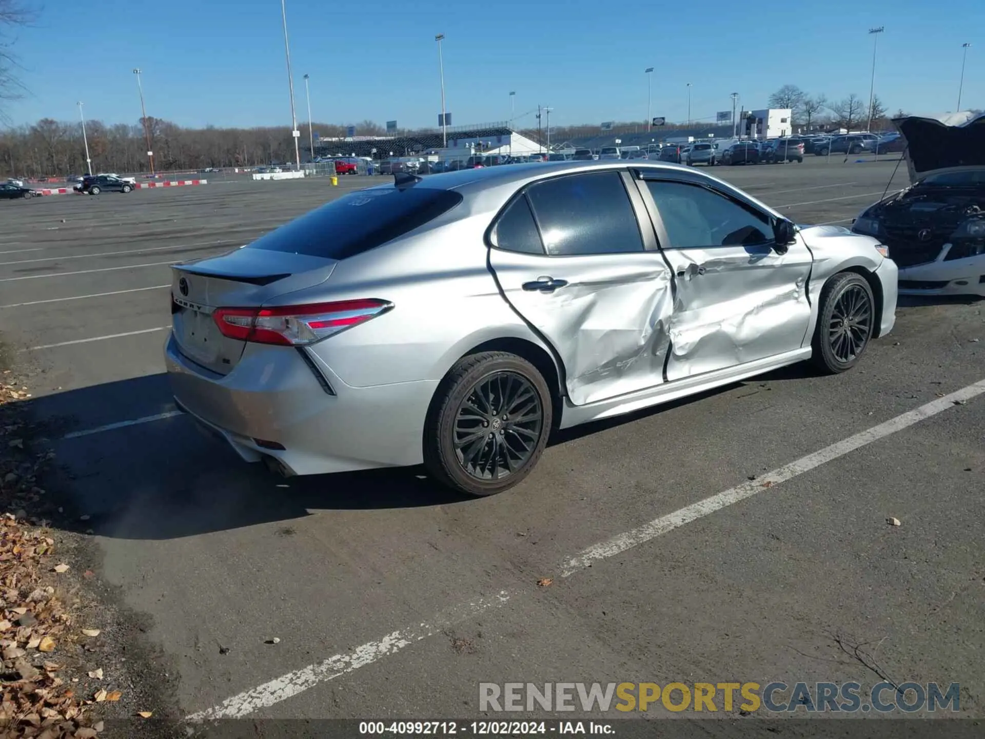 4 fotografías del automóvil dañado 4T1G11AK1LU363689 TOYOTA CAMRY 2020
