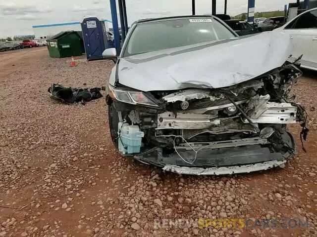 11 fotografías del automóvil dañado 4T1G11AK1LU365801 TOYOTA CAMRY 2020