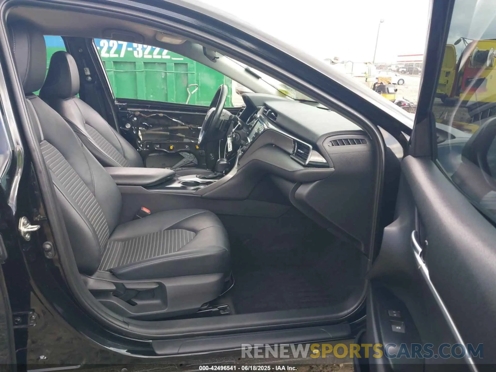 5 fotografías del automóvil dañado 4T1G11AK1LU369525 TOYOTA CAMRY 2020
