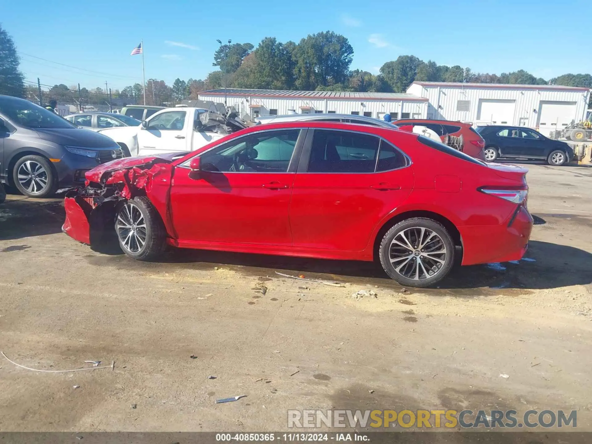 14 fotografías del automóvil dañado 4T1G11AK1LU397793 TOYOTA CAMRY 2020
