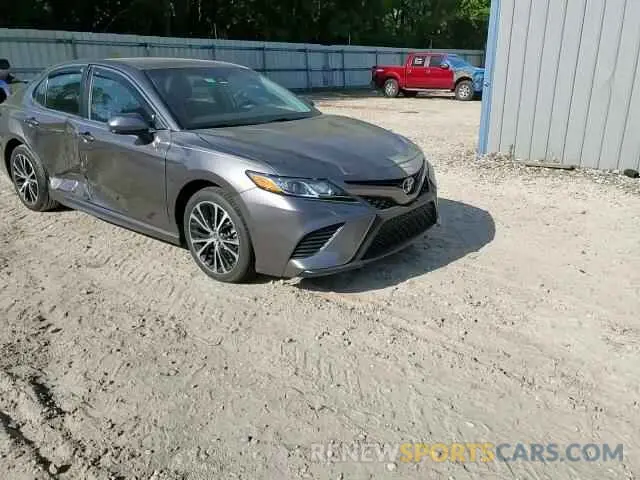 10 fotografías del automóvil dañado 4T1G11AK1LU862380 TOYOTA CAMRY 2020