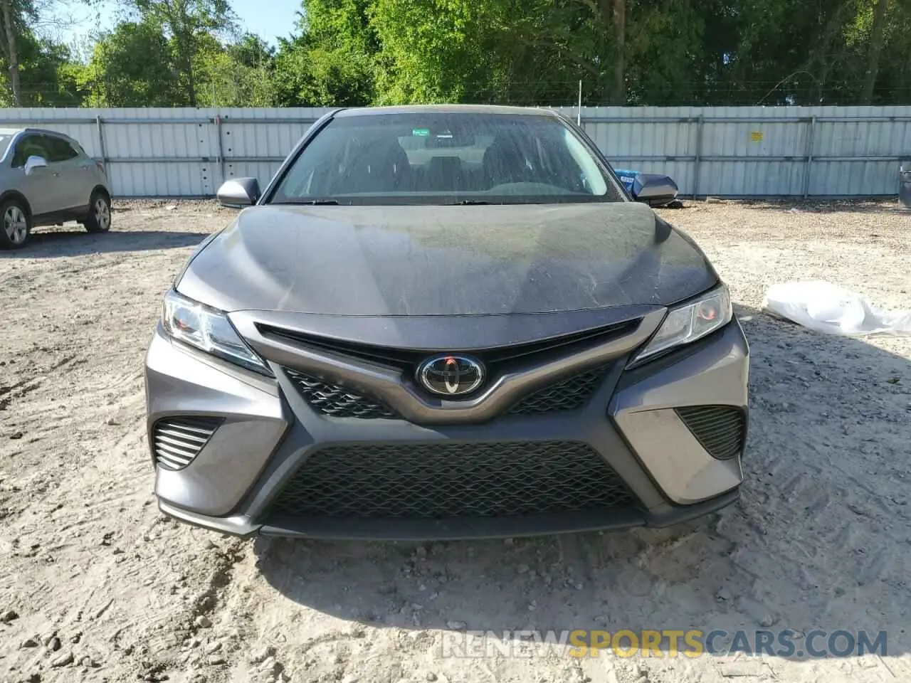 5 fotografías del automóvil dañado 4T1G11AK1LU862380 TOYOTA CAMRY 2020