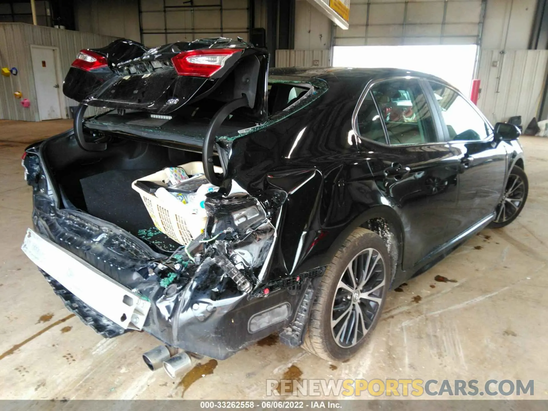 4 fotografías del automóvil dañado 4T1G11AK1LU943072 TOYOTA CAMRY 2020