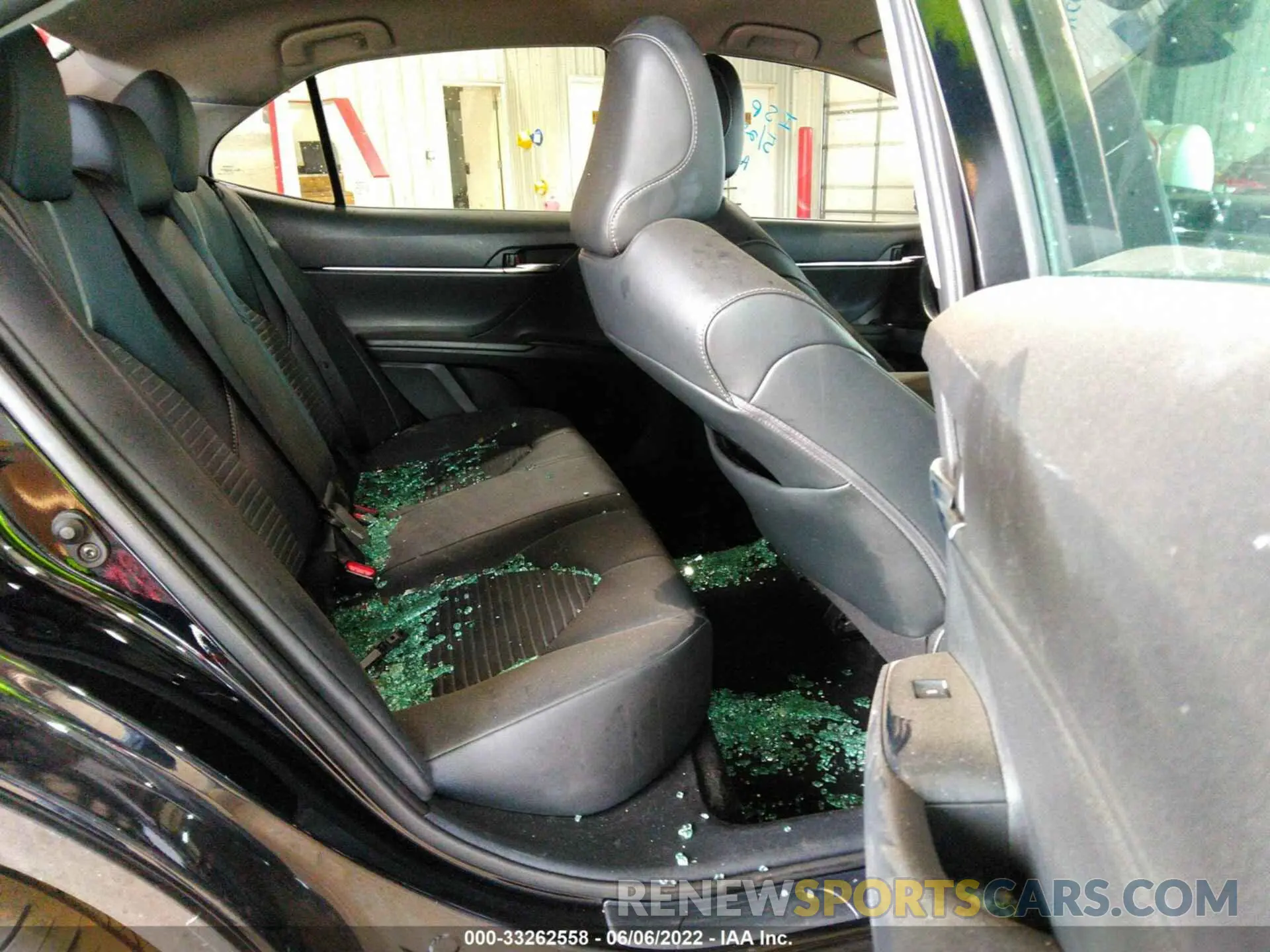 8 fotografías del automóvil dañado 4T1G11AK1LU943072 TOYOTA CAMRY 2020