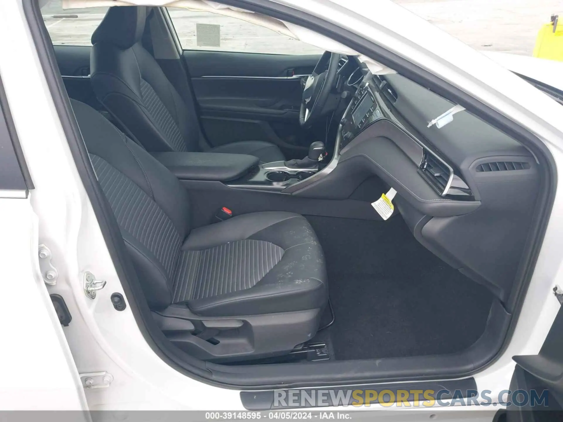 5 fotografías del automóvil dañado 4T1G11AK1LU958204 TOYOTA CAMRY 2020