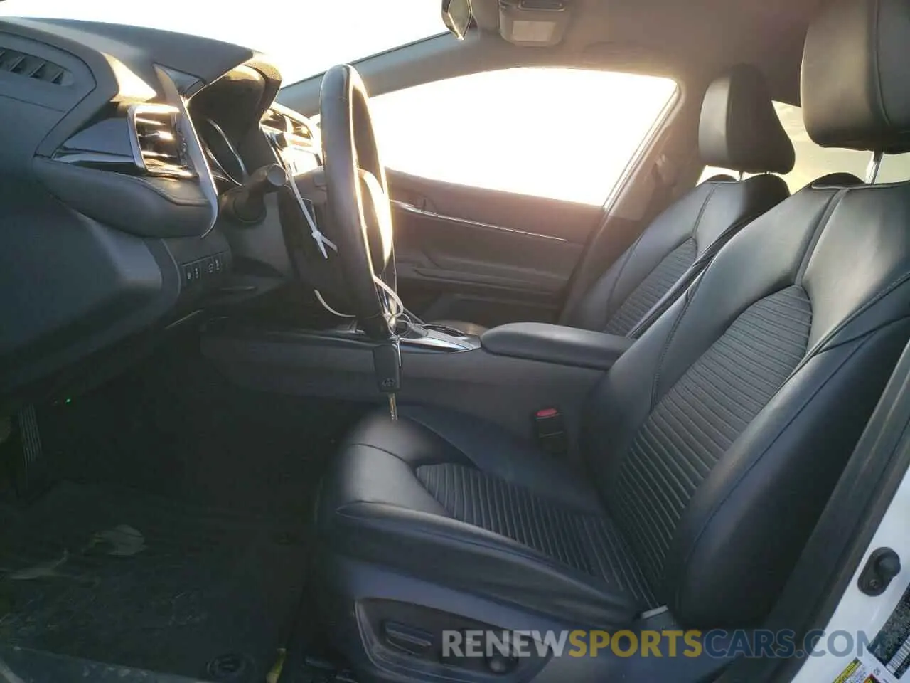 7 fotografías del automóvil dañado 4T1G11AK1LU974516 TOYOTA CAMRY 2020