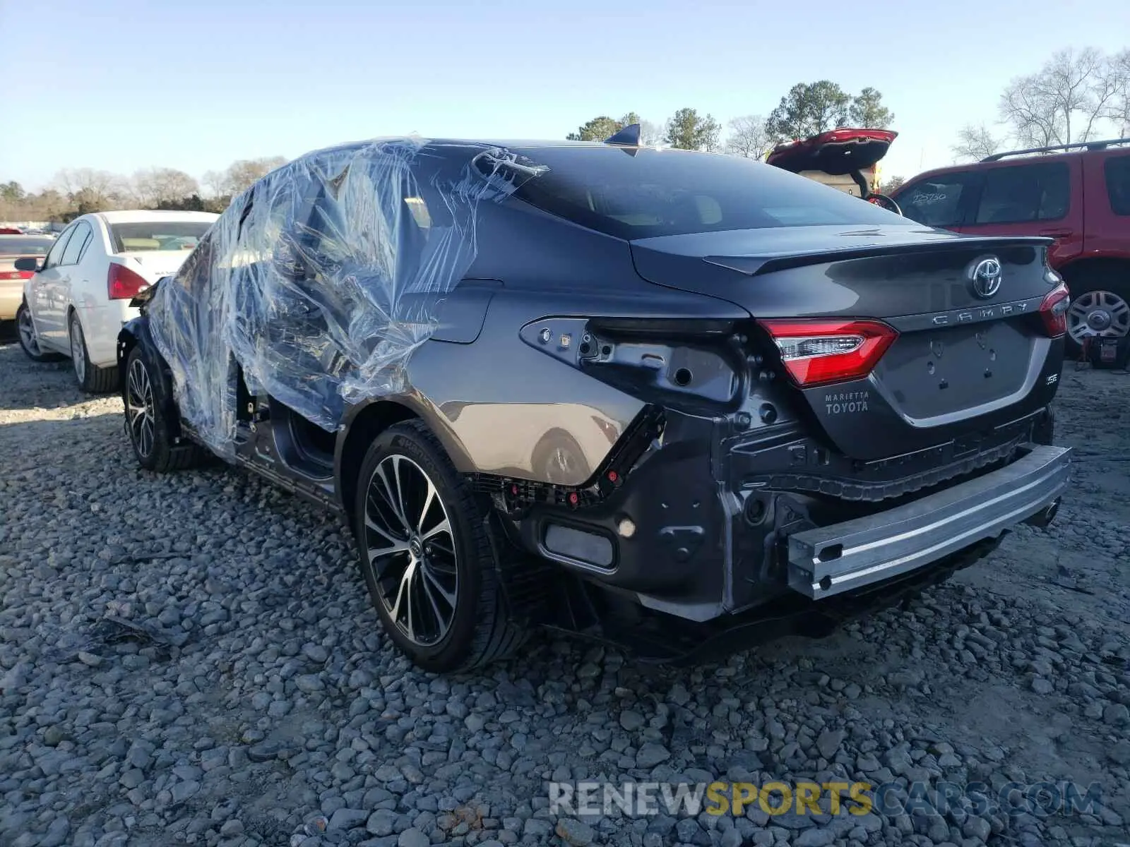 3 fotografías del automóvil dañado 4T1G11AK1LU978050 TOYOTA CAMRY 2020