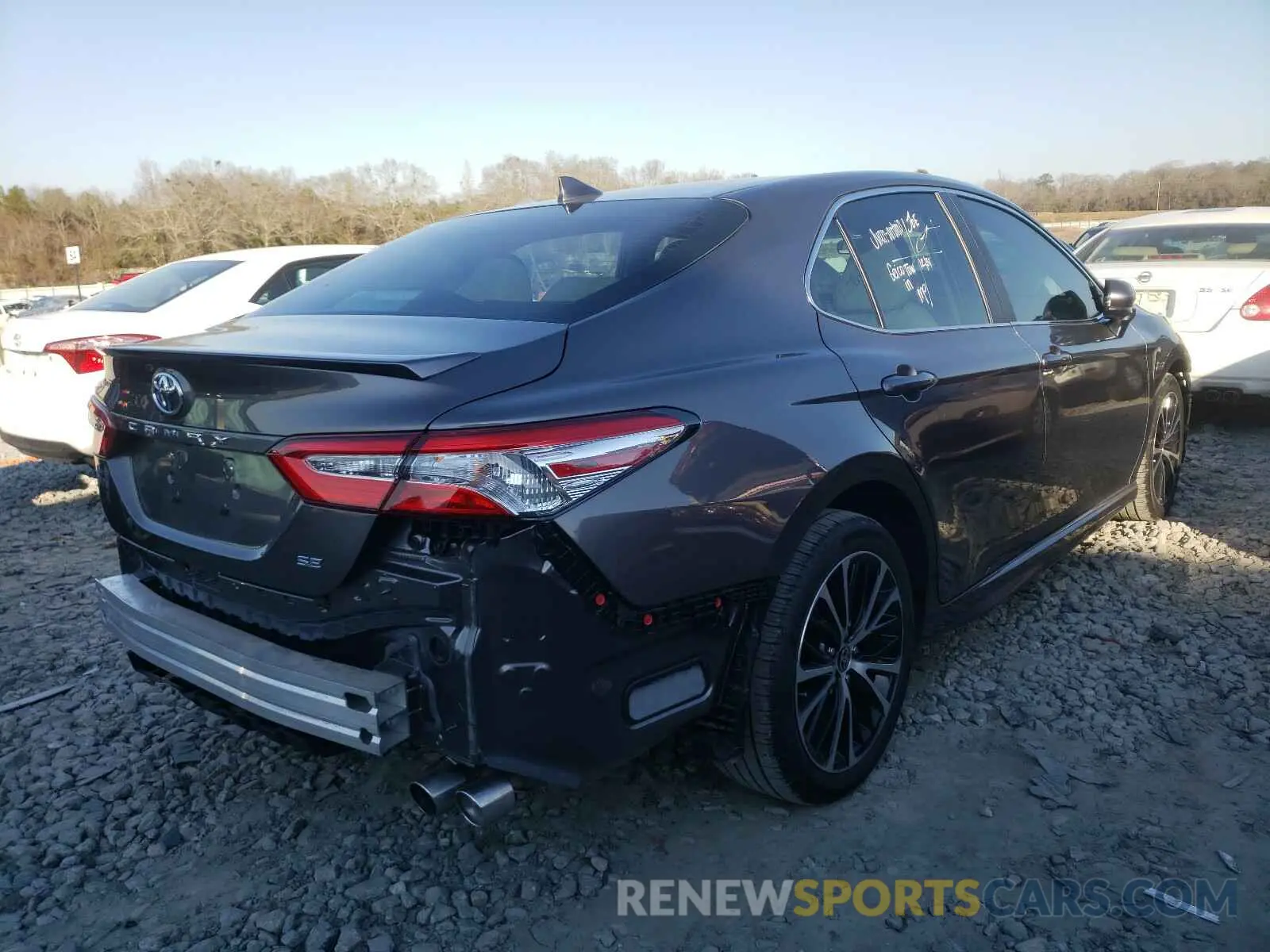 4 fotografías del automóvil dañado 4T1G11AK1LU978050 TOYOTA CAMRY 2020