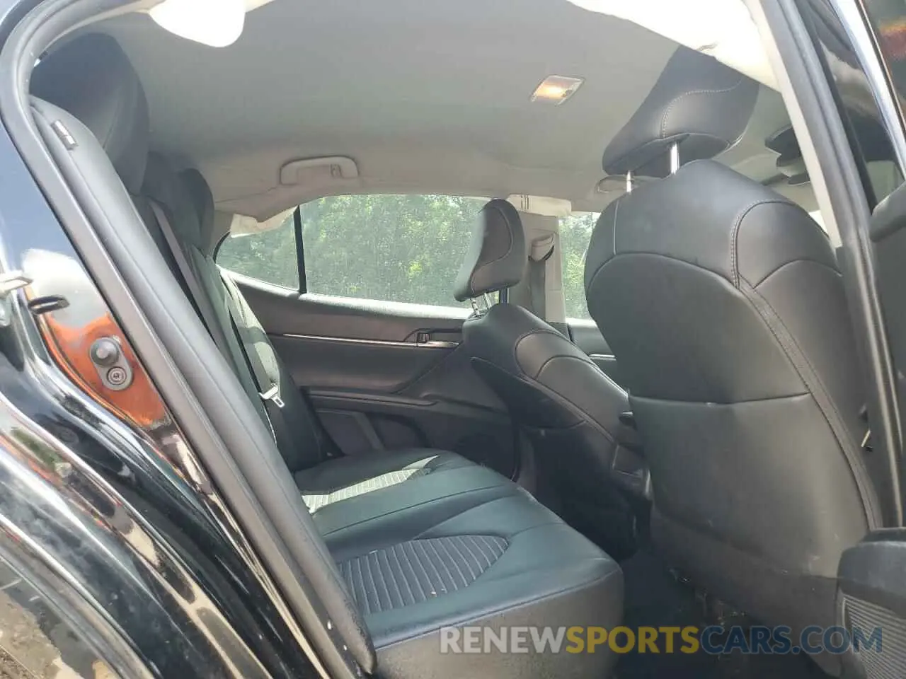 10 fotografías del automóvil dañado 4T1G11AK1LU982275 TOYOTA CAMRY 2020