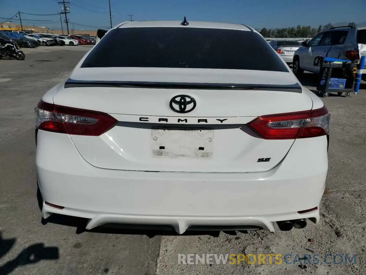 6 fotografías del automóvil dañado 4T1G11AK2LU304571 TOYOTA CAMRY 2020