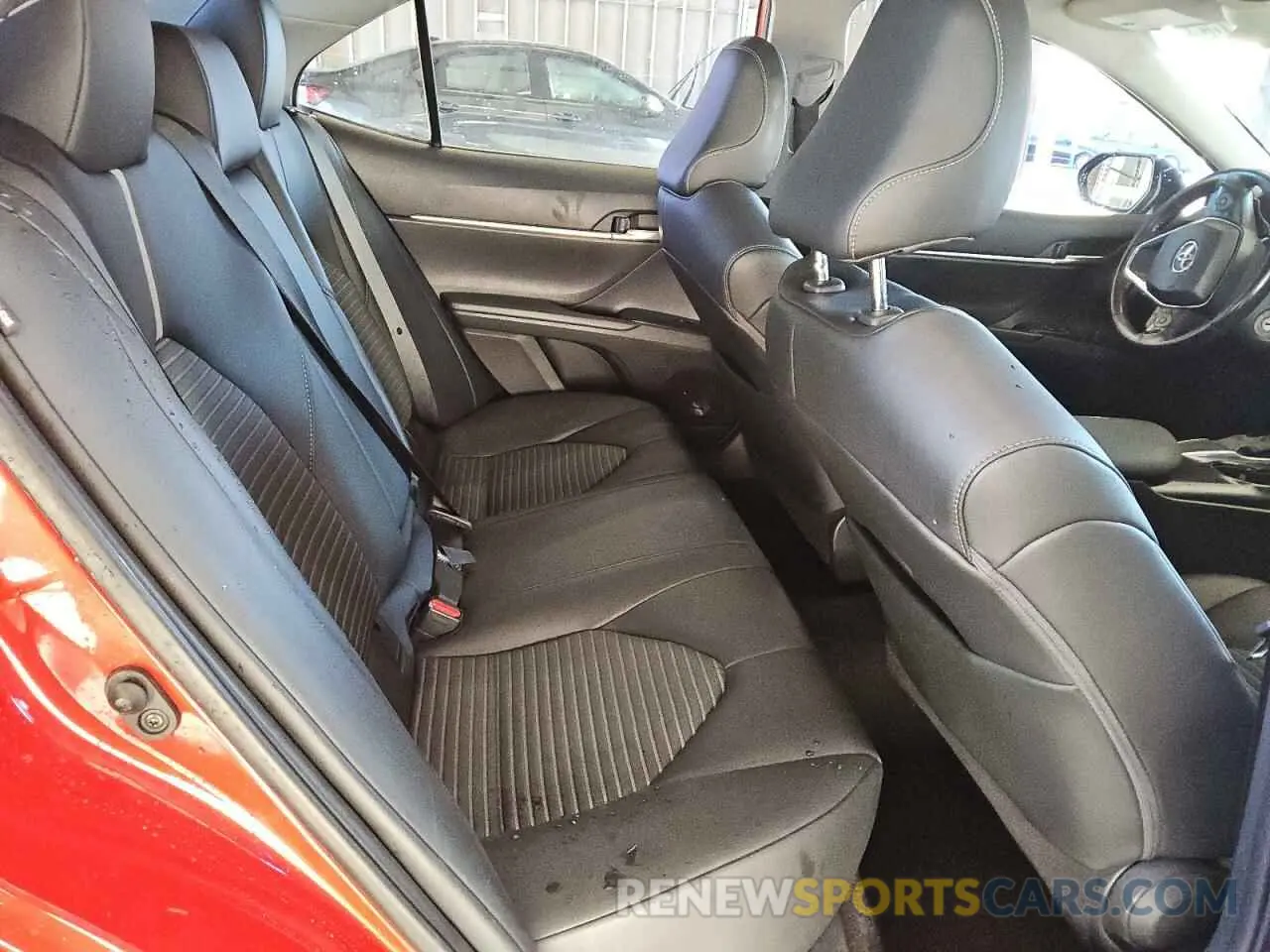 10 fotografías del automóvil dañado 4T1G11AK2LU320592 TOYOTA CAMRY 2020