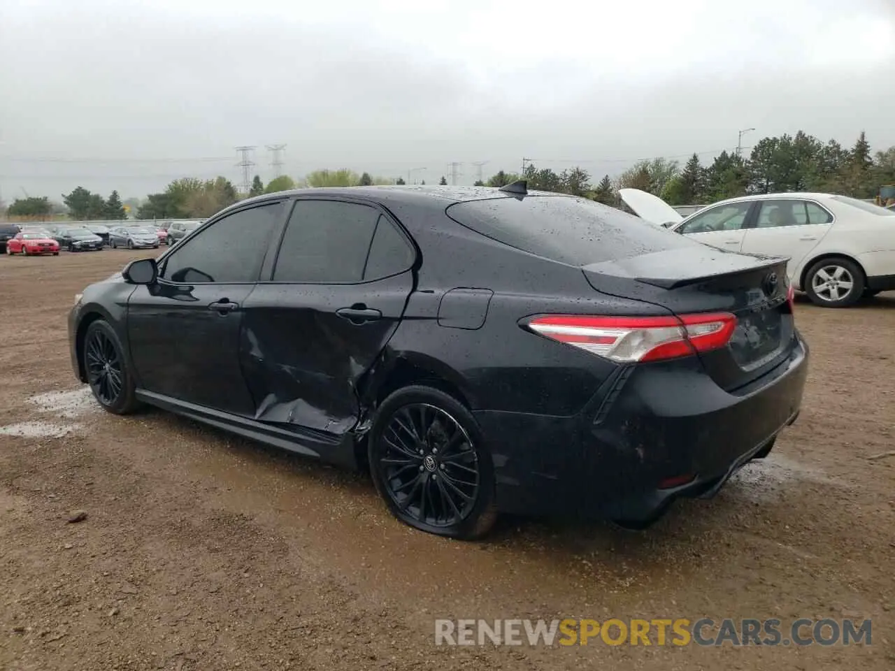 2 fotografías del automóvil dañado 4T1G11AK2LU330796 TOYOTA CAMRY 2020