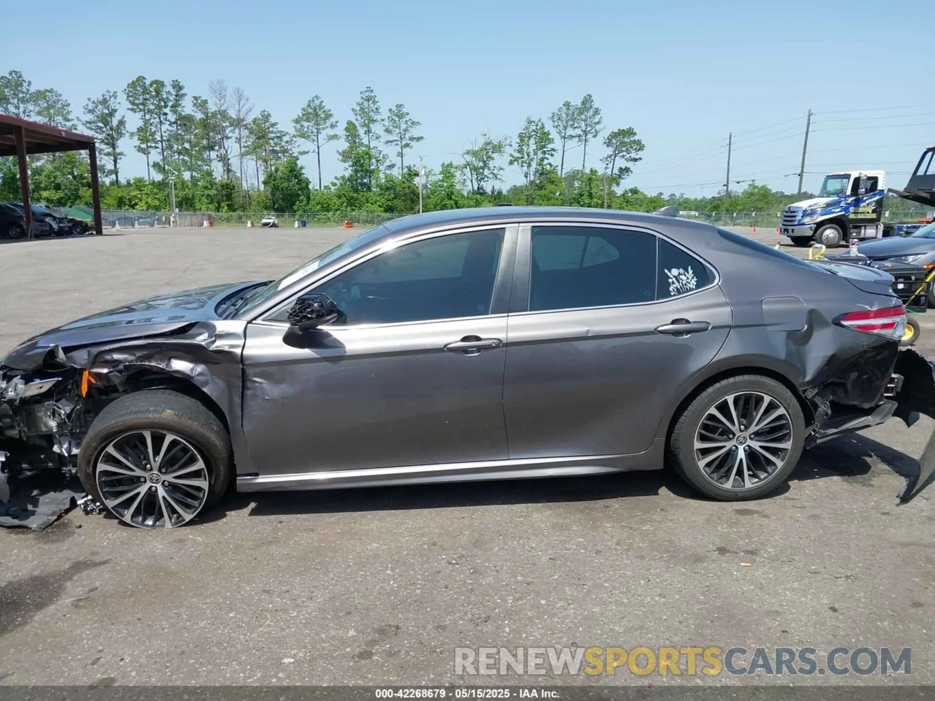 14 fotografías del automóvil dañado 4T1G11AK2LU359246 TOYOTA CAMRY 2020