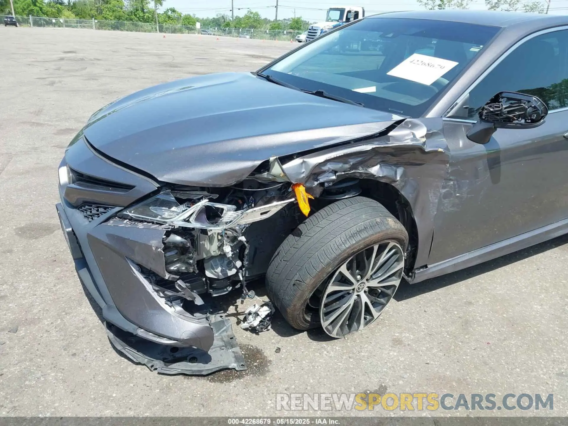 6 fotografías del automóvil dañado 4T1G11AK2LU359246 TOYOTA CAMRY 2020