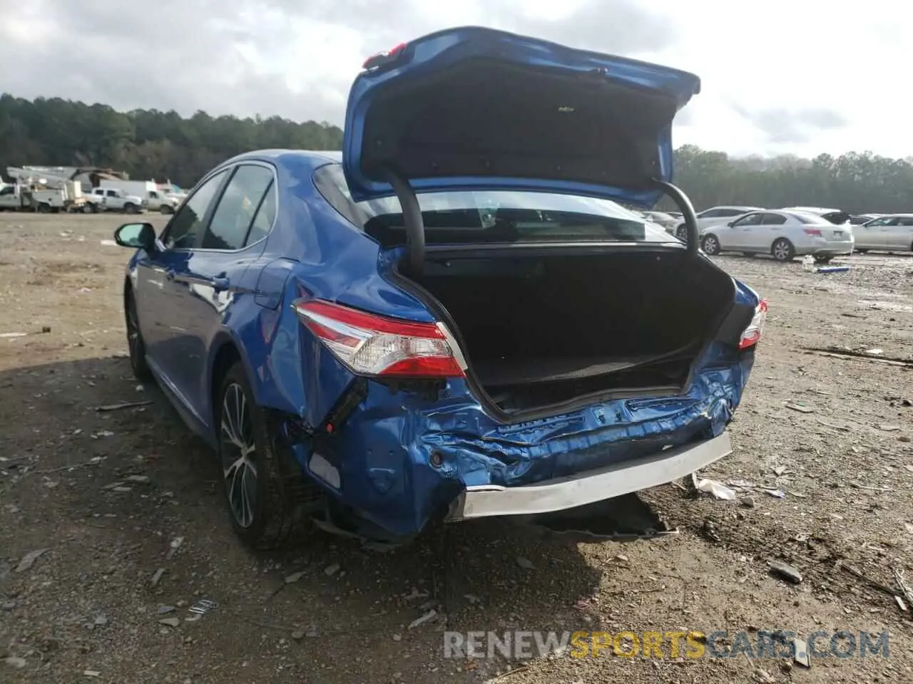 3 fotografías del automóvil dañado 4T1G11AK2LU382249 TOYOTA CAMRY 2020