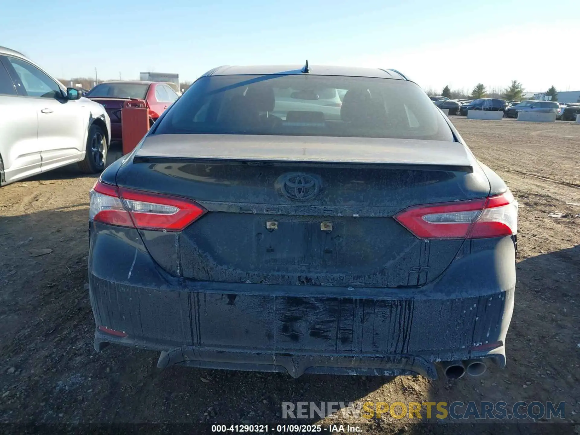 15 fotografías del automóvil dañado 4T1G11AK2LU390335 TOYOTA CAMRY 2020