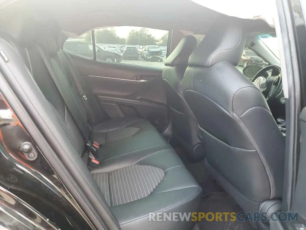 10 fotografías del automóvil dañado 4T1G11AK2LU393607 TOYOTA CAMRY 2020