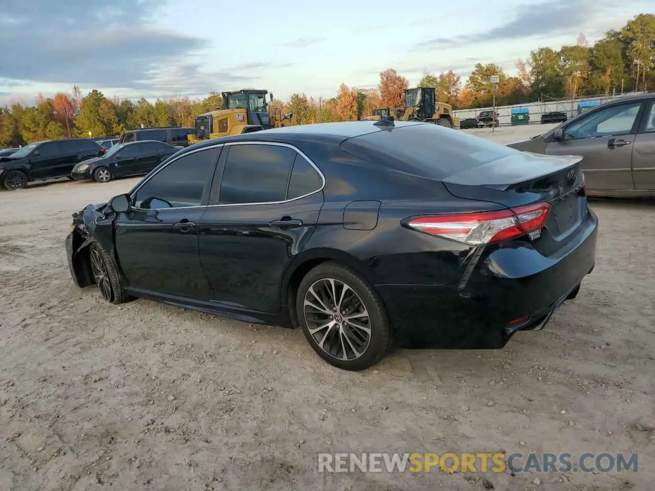 2 fotografías del automóvil dañado 4T1G11AK2LU393607 TOYOTA CAMRY 2020