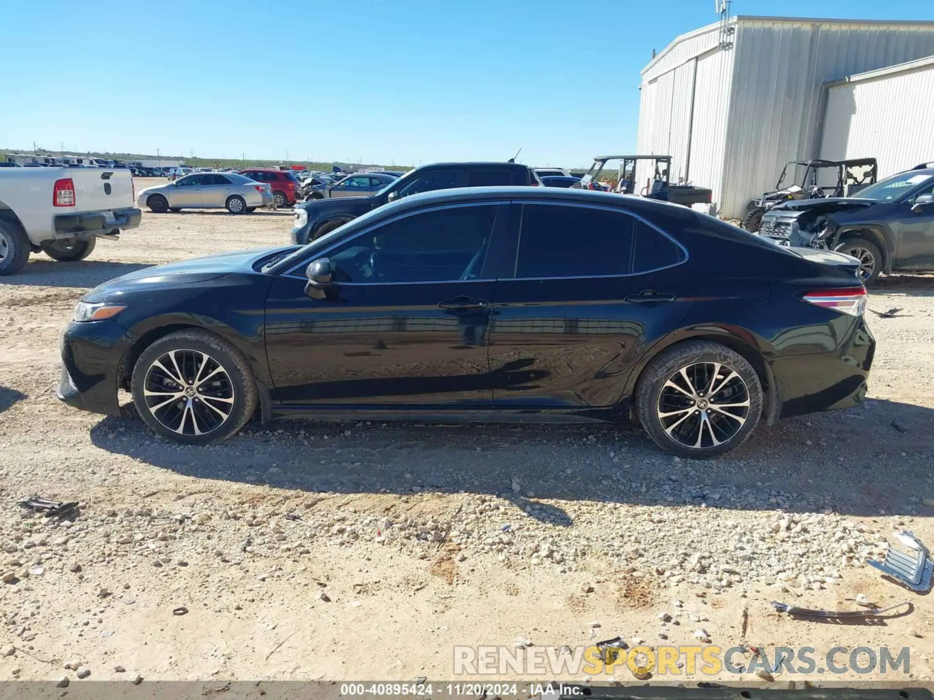 14 fotografías del automóvil dañado 4T1G11AK2LU401558 TOYOTA CAMRY 2020