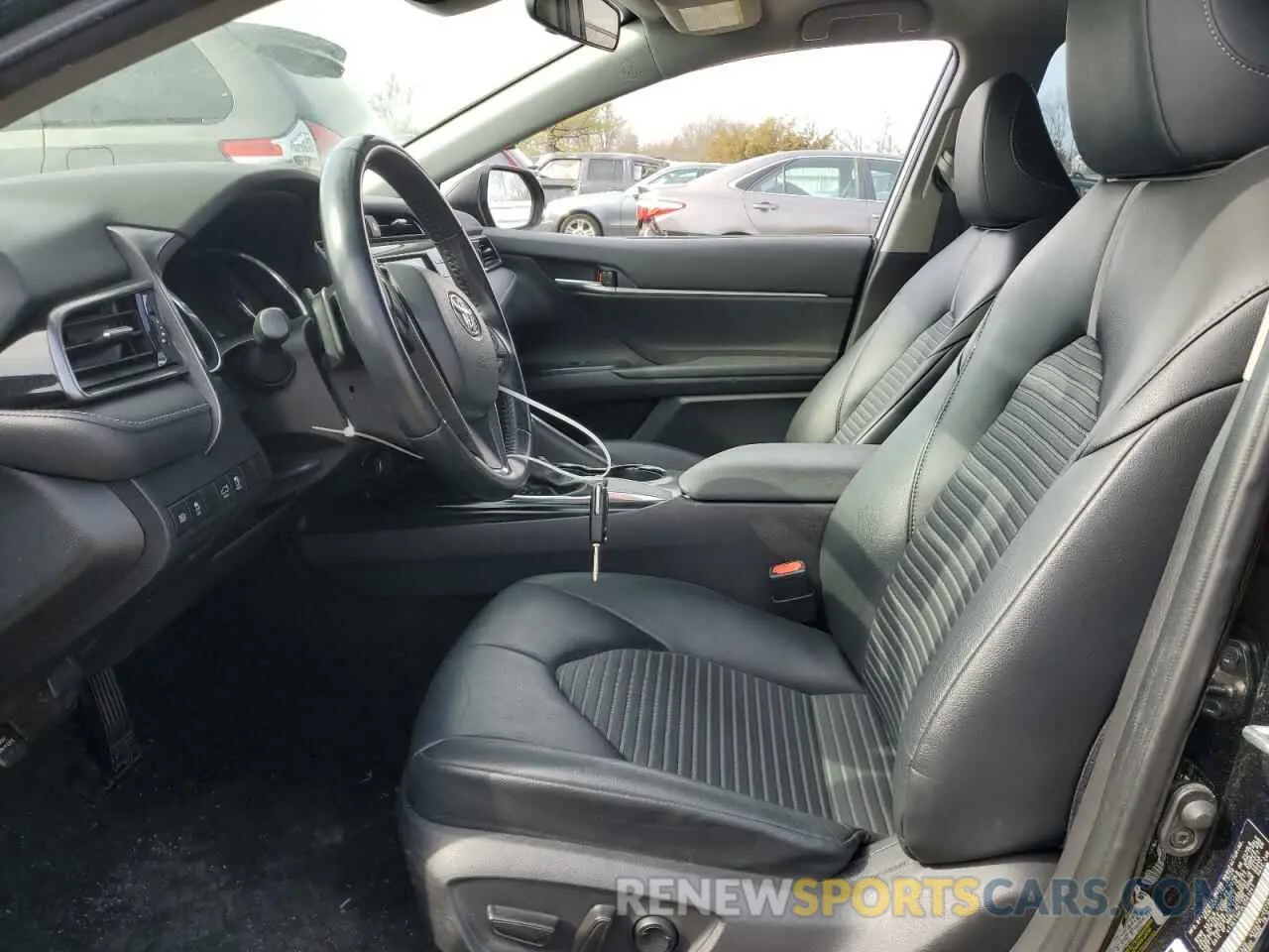 7 fotografías del automóvil dañado 4T1G11AK2LU501241 TOYOTA CAMRY 2020