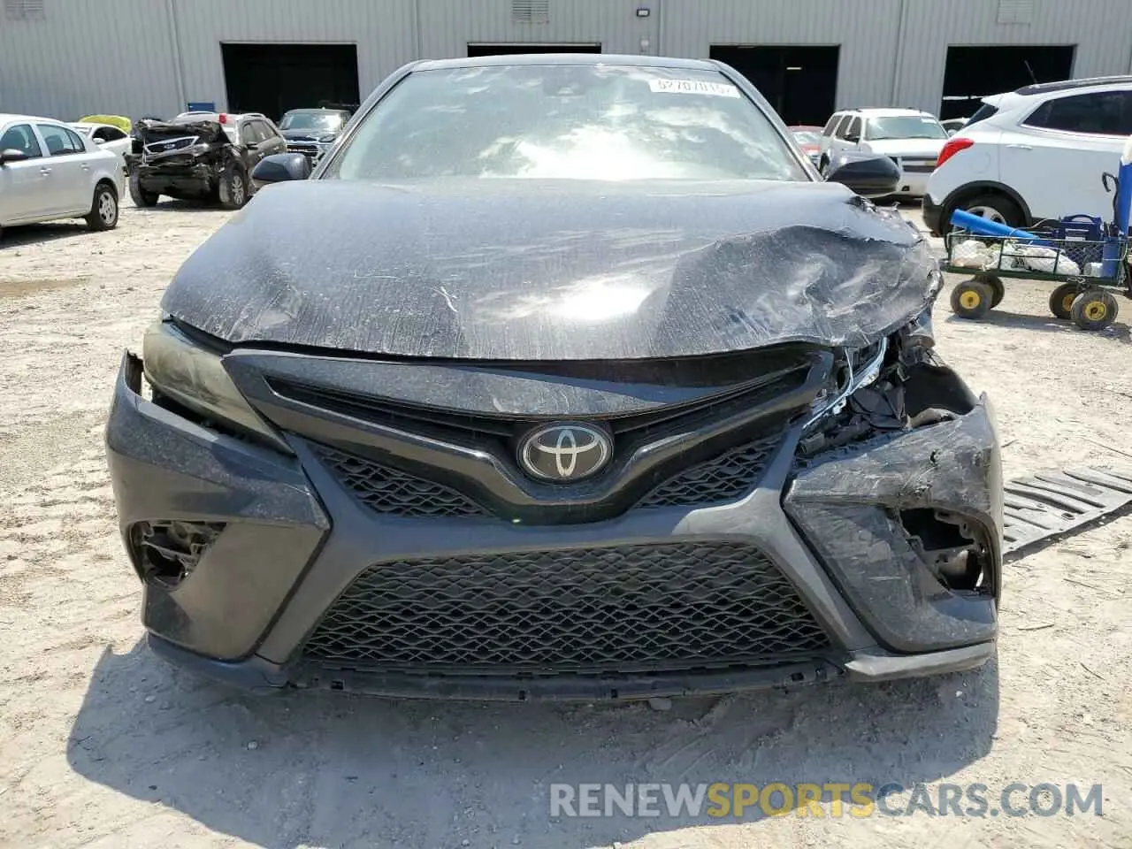 5 fotografías del automóvil dañado 4T1G11AK2LU859889 TOYOTA CAMRY 2020