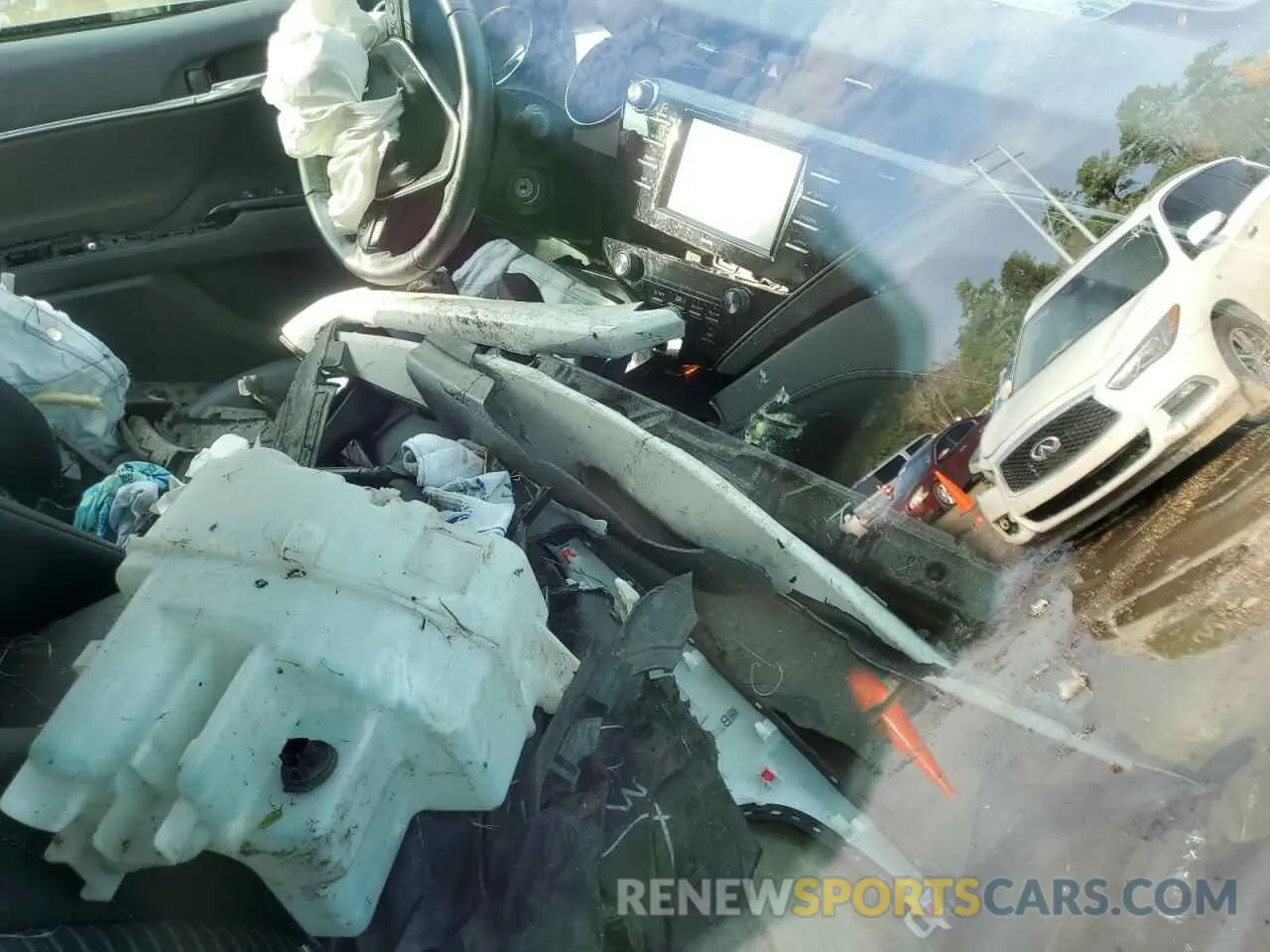 8 fotografías del automóvil dañado 4T1G11AK2LU867443 TOYOTA CAMRY 2020