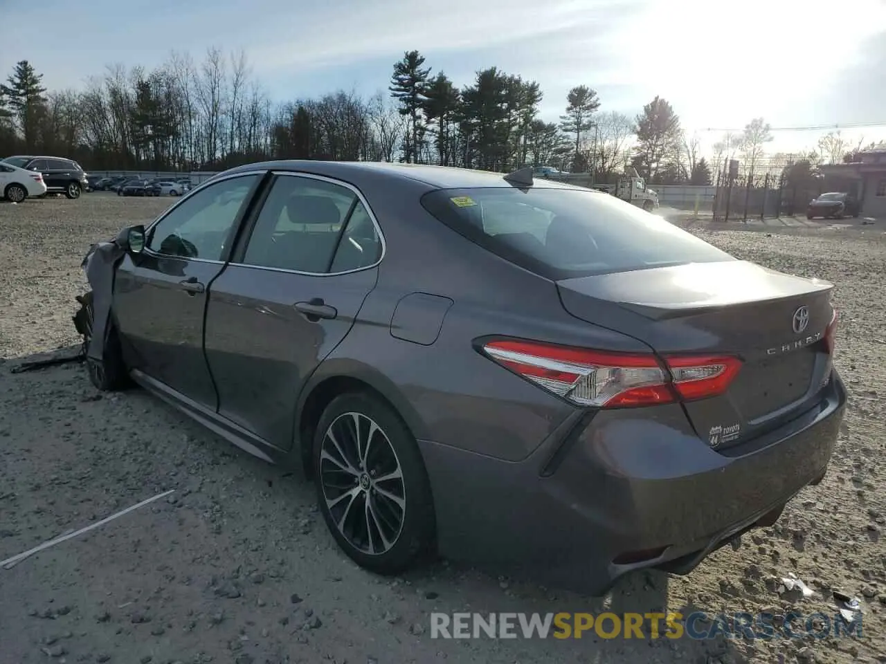 2 fotografías del automóvil dañado 4T1G11AK2LU875039 TOYOTA CAMRY 2020