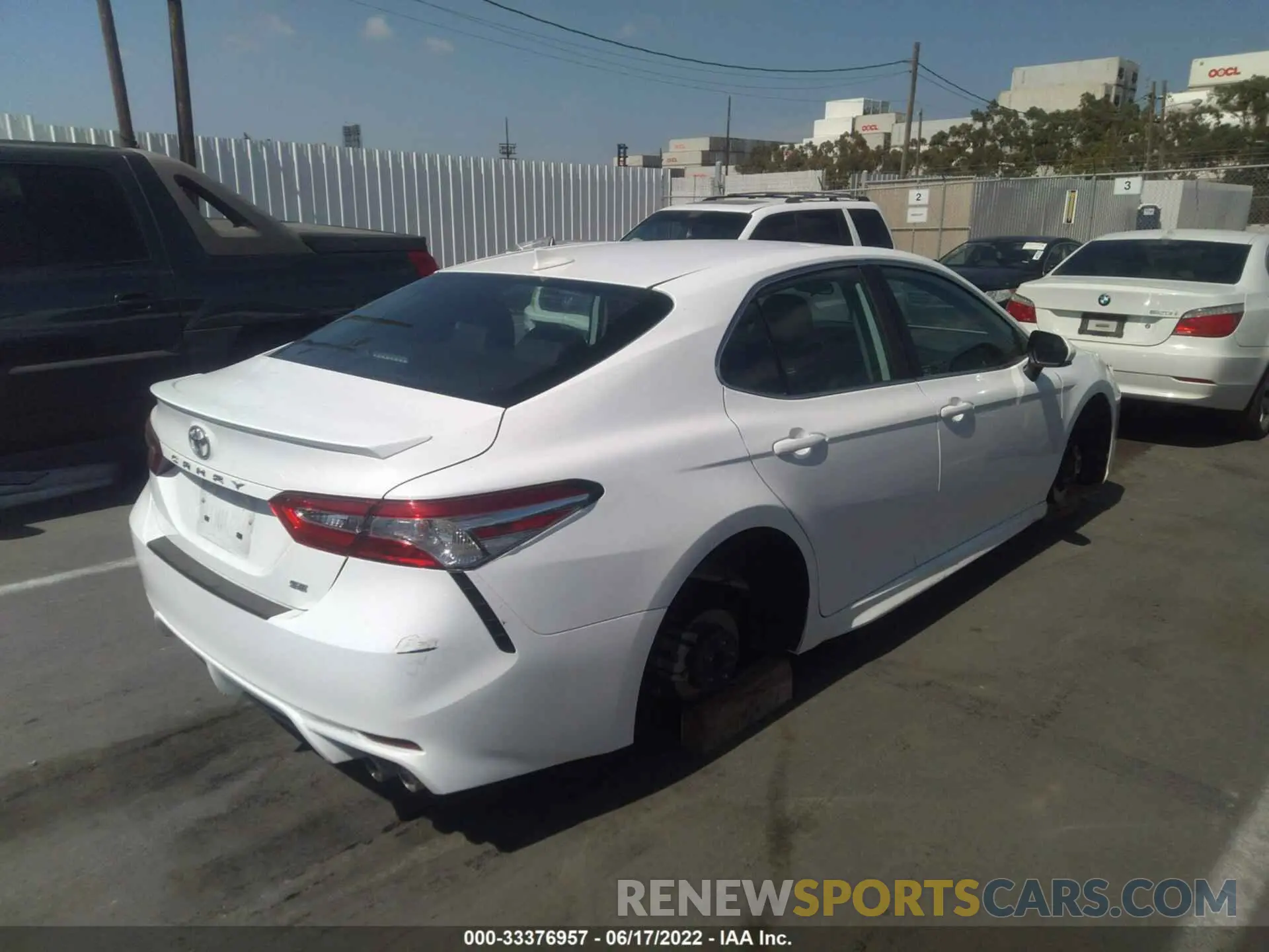 4 fotografías del automóvil dañado 4T1G11AK2LU887191 TOYOTA CAMRY 2020