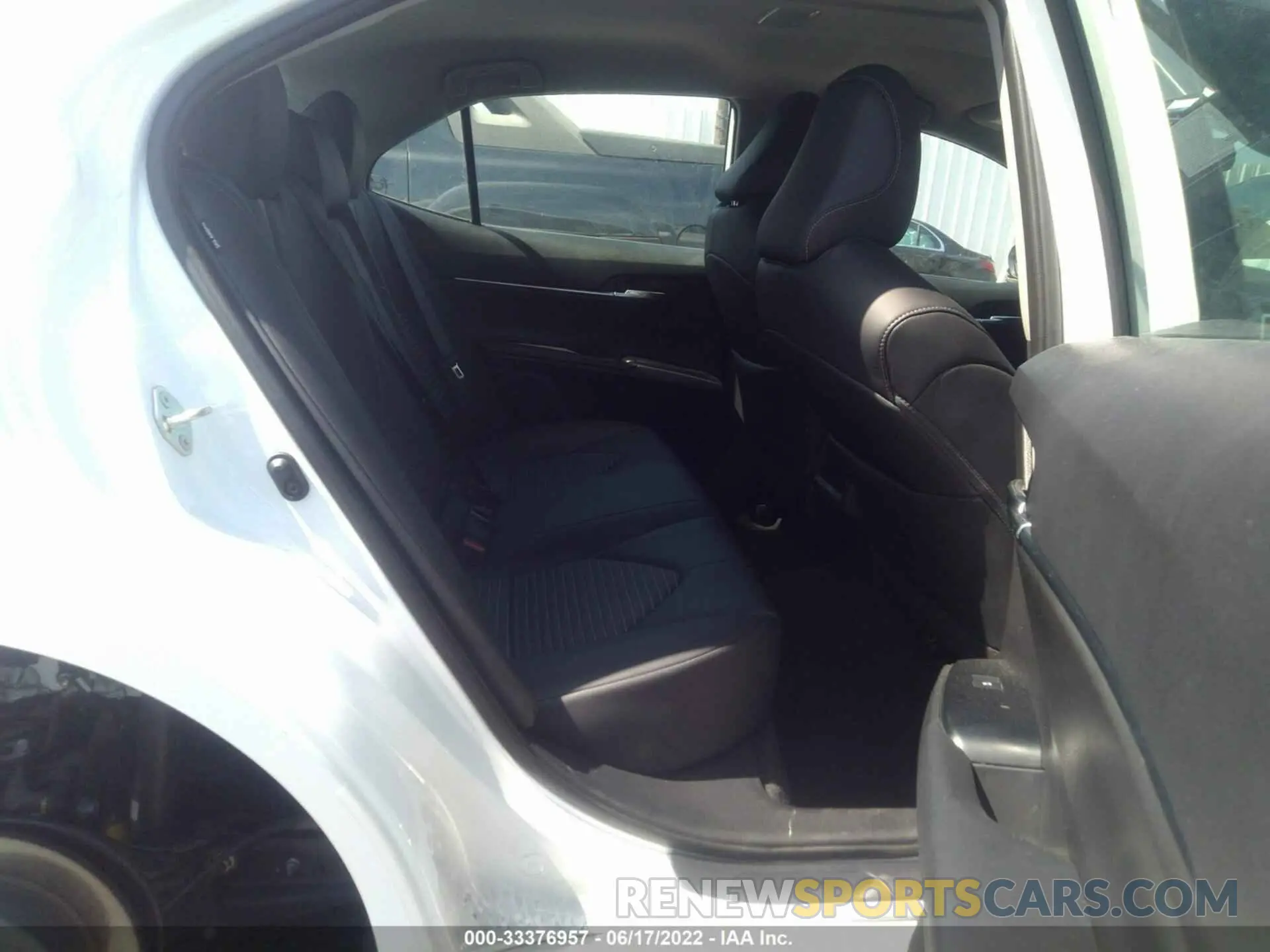 8 fotografías del automóvil dañado 4T1G11AK2LU887191 TOYOTA CAMRY 2020