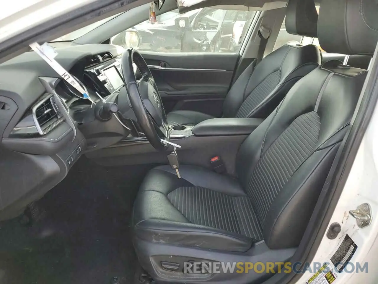 7 fotografías del automóvil dañado 4T1G11AK2LU887756 TOYOTA CAMRY 2020