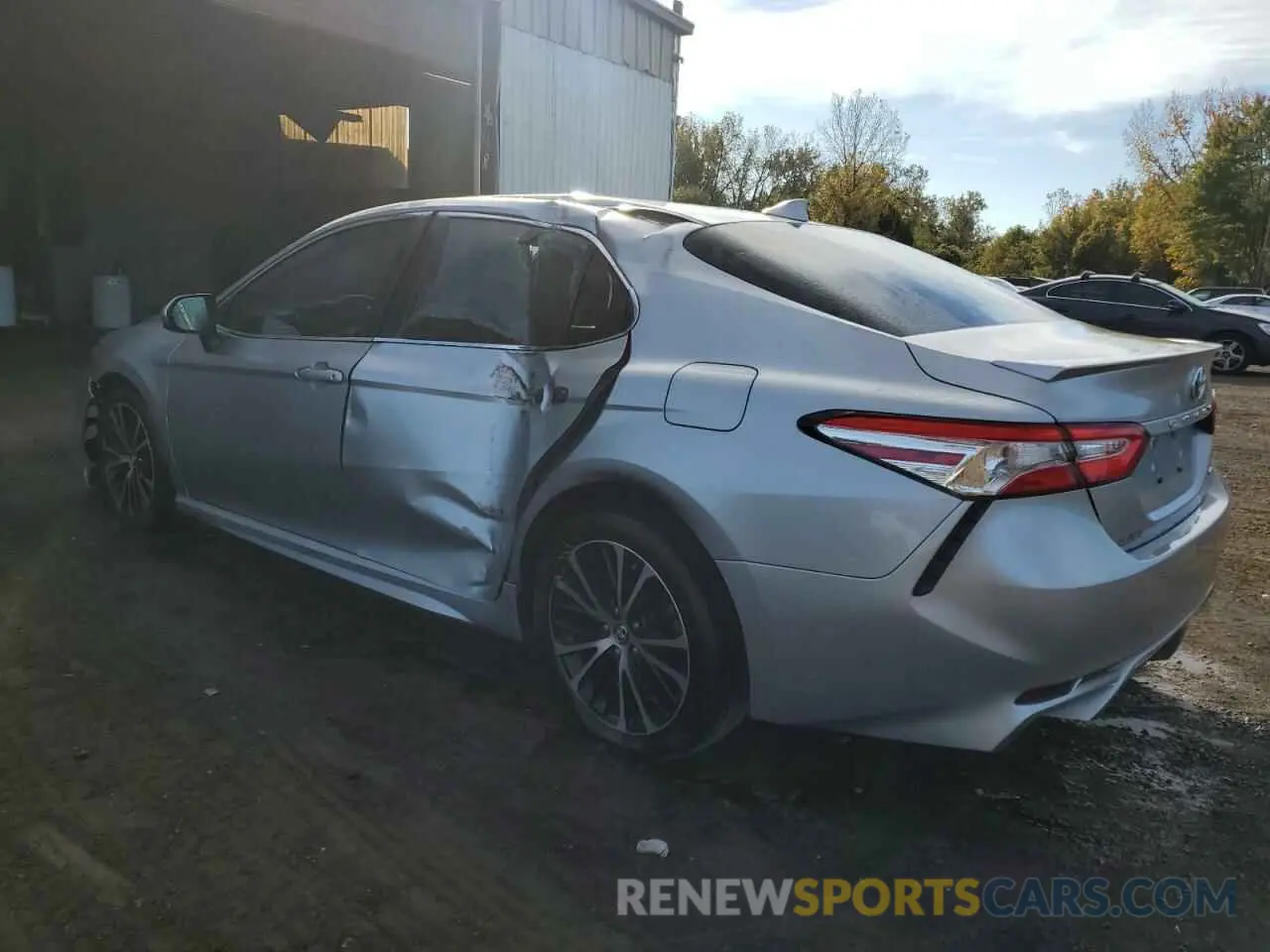 2 fotografías del automóvil dañado 4T1G11AK2LU892326 TOYOTA CAMRY 2020