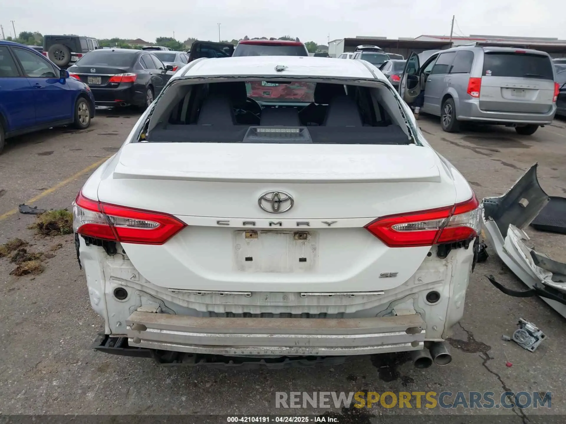 17 fotografías del automóvil dañado 4T1G11AK2LU893508 TOYOTA CAMRY 2020