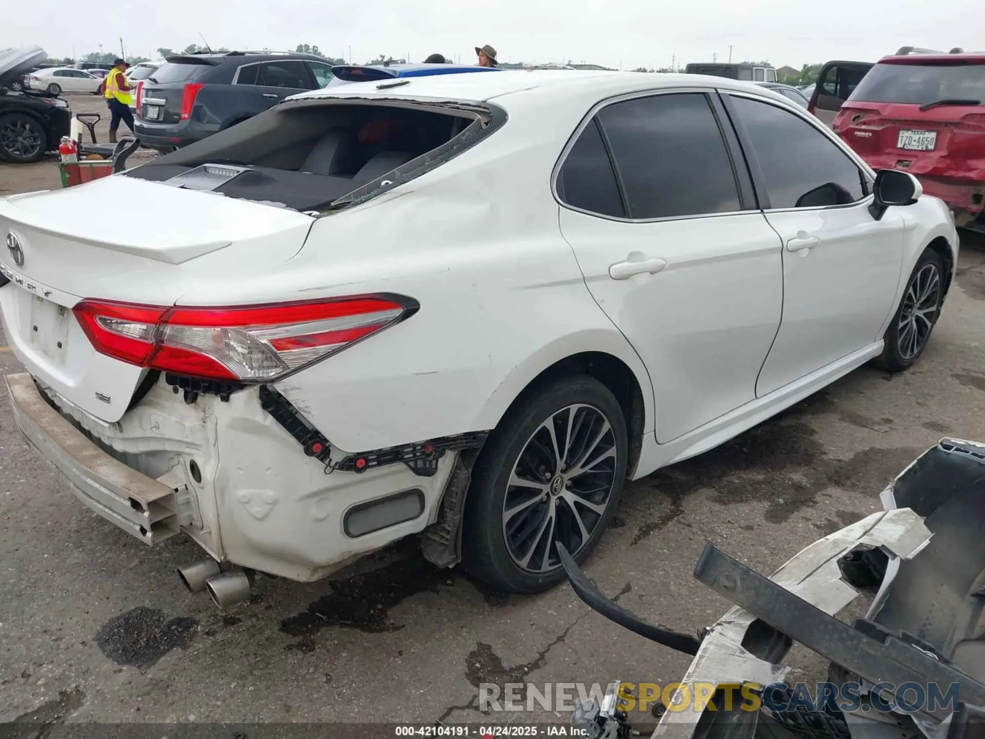 4 fotografías del automóvil dañado 4T1G11AK2LU893508 TOYOTA CAMRY 2020