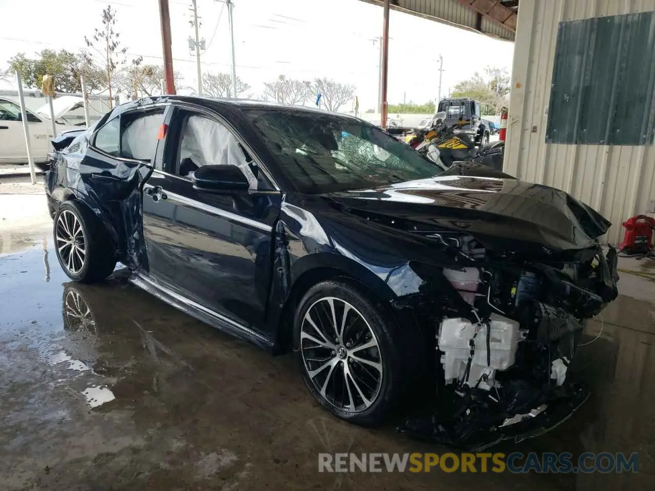 4 fotografías del automóvil dañado 4T1G11AK2LU899941 TOYOTA CAMRY 2020
