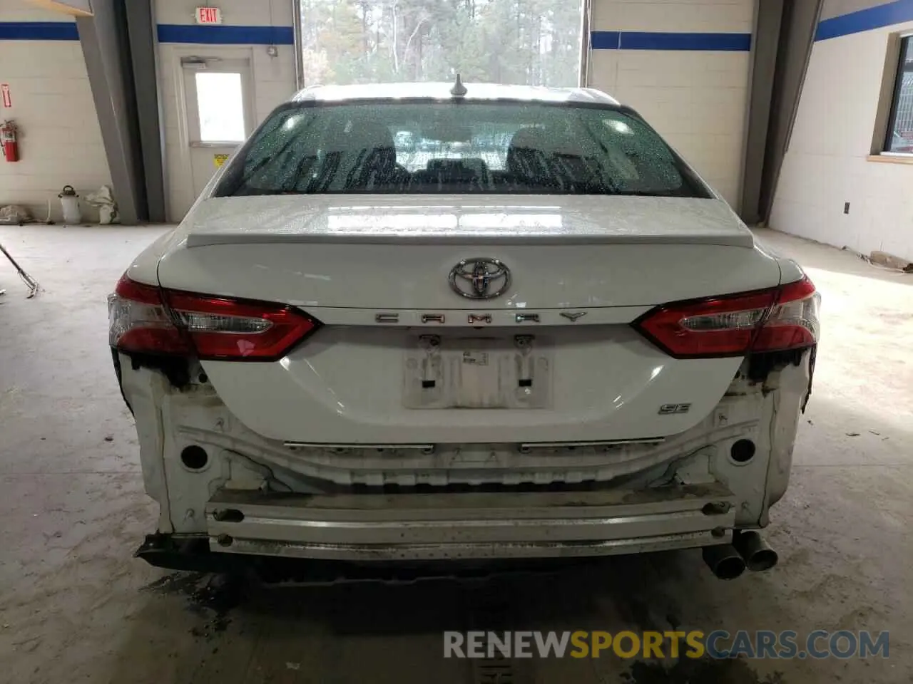6 fotografías del automóvil dañado 4T1G11AK2LU903423 TOYOTA CAMRY 2020