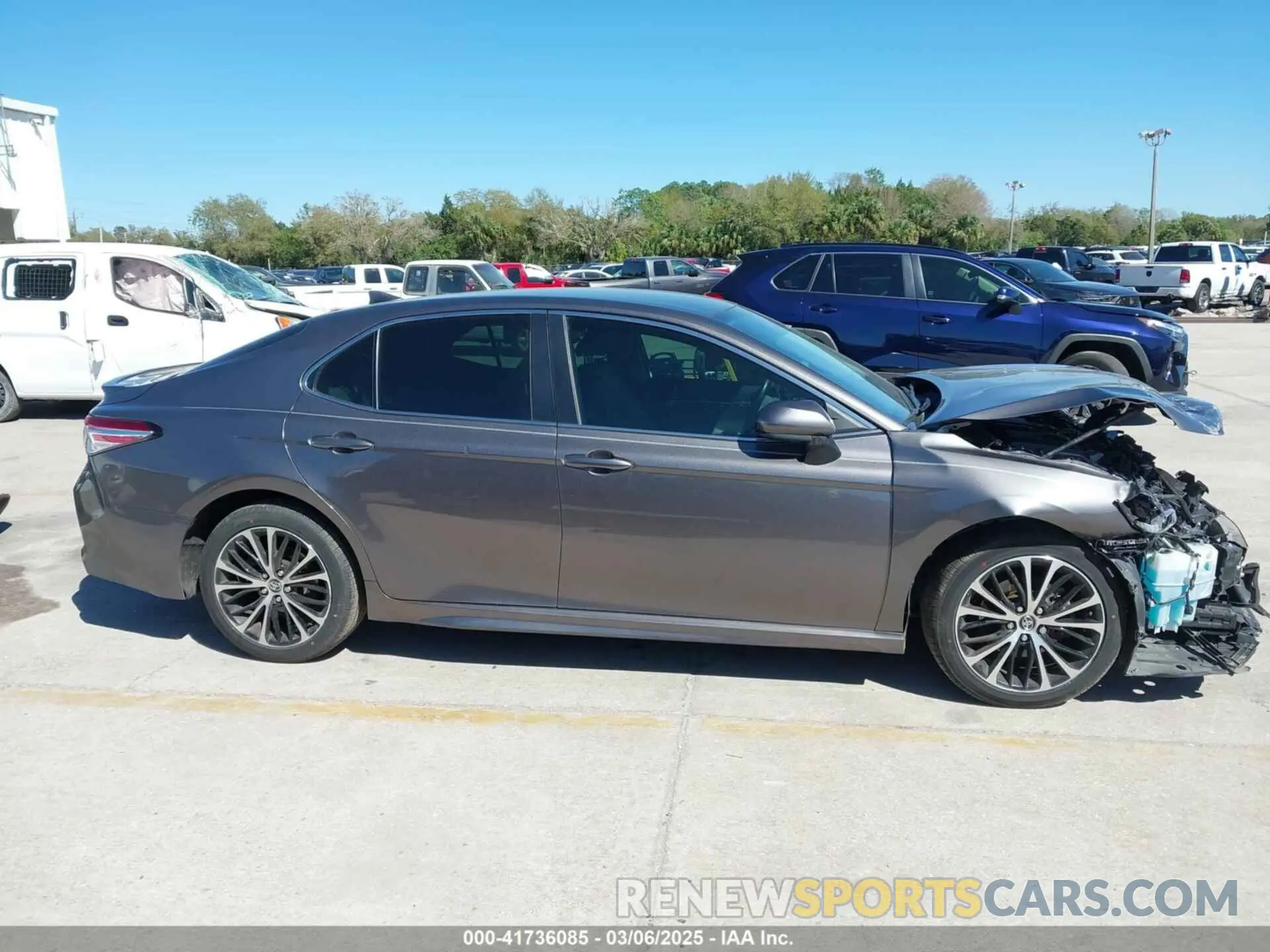 13 fotografías del automóvil dañado 4T1G11AK2LU927172 TOYOTA CAMRY 2020