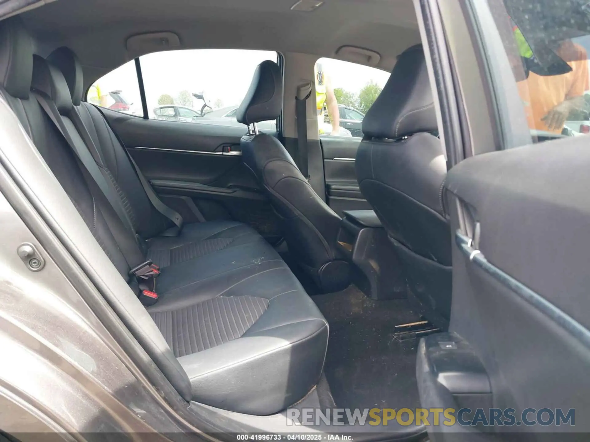 8 fotografías del automóvil dañado 4T1G11AK2LU927463 TOYOTA CAMRY 2020