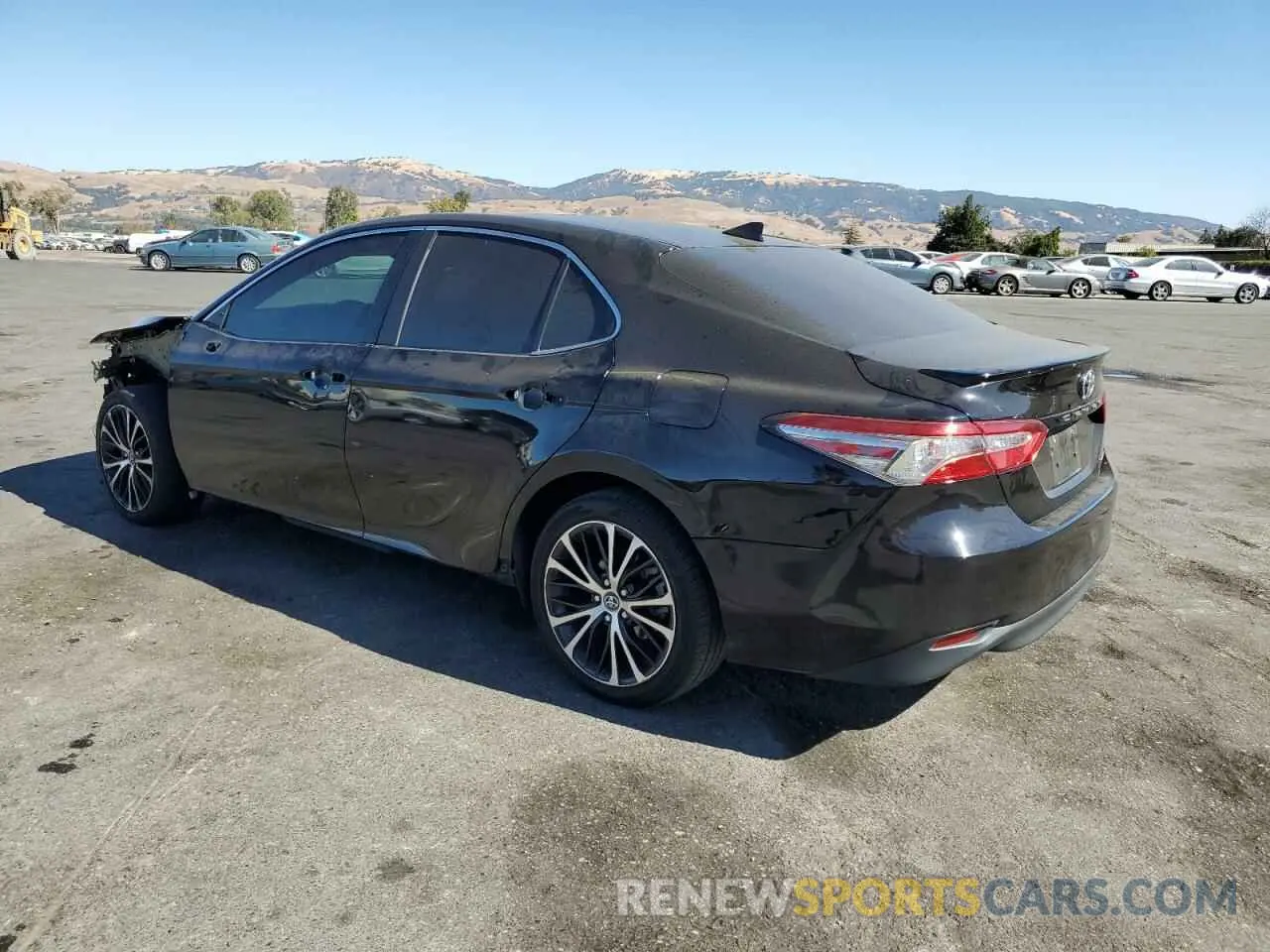 2 fotografías del automóvil dañado 4T1G11AK2LU929777 TOYOTA CAMRY 2020