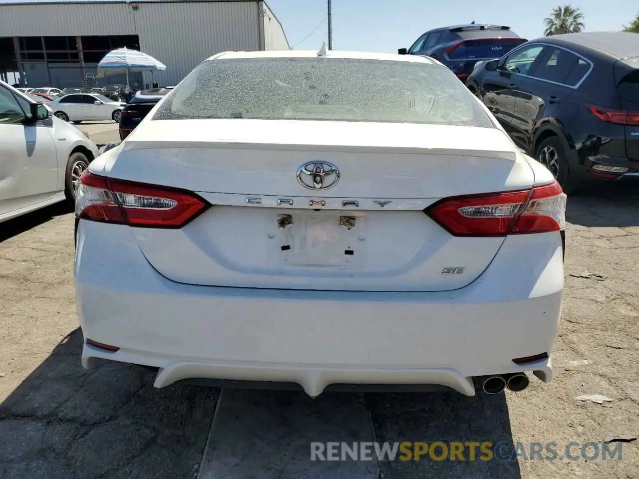 6 fotografías del automóvil dañado 4T1G11AK2LU942853 TOYOTA CAMRY 2020