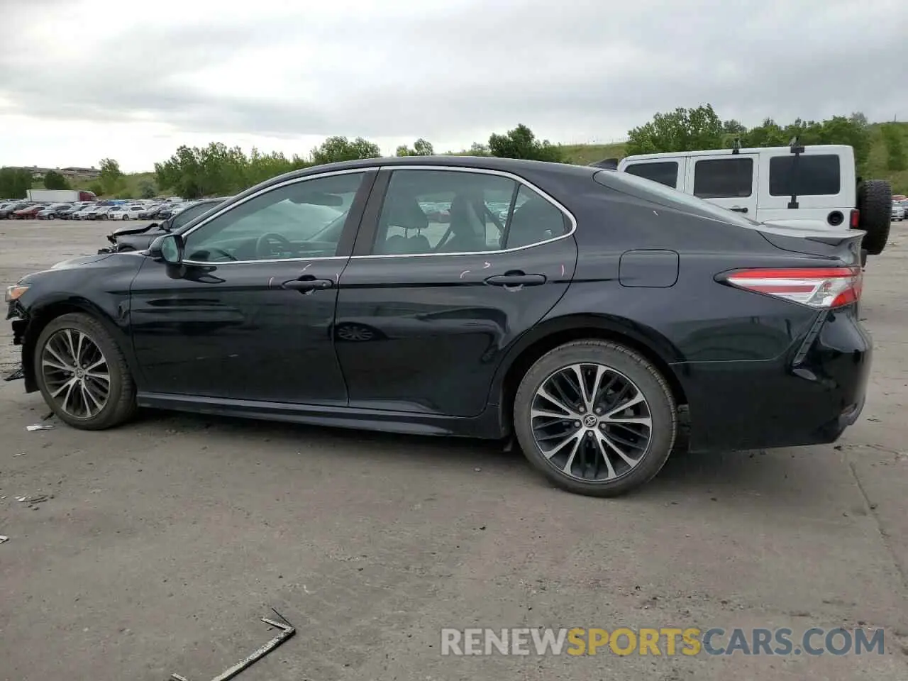 2 fotografías del automóvil dañado 4T1G11AK2LU956865 TOYOTA CAMRY 2020